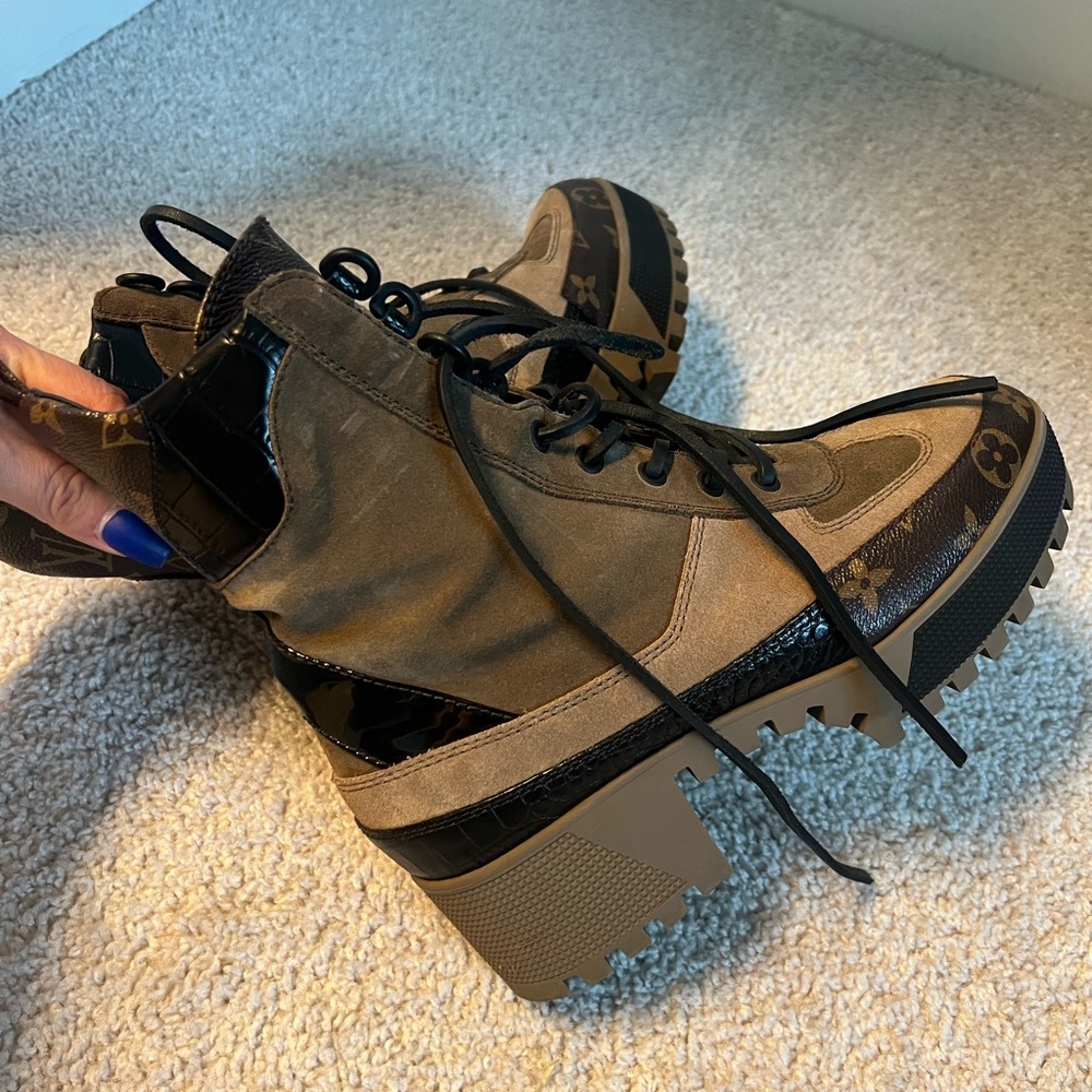 Louis Vuitton Laureate Platform Desert Boot